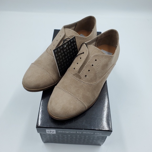 laceless oxfords